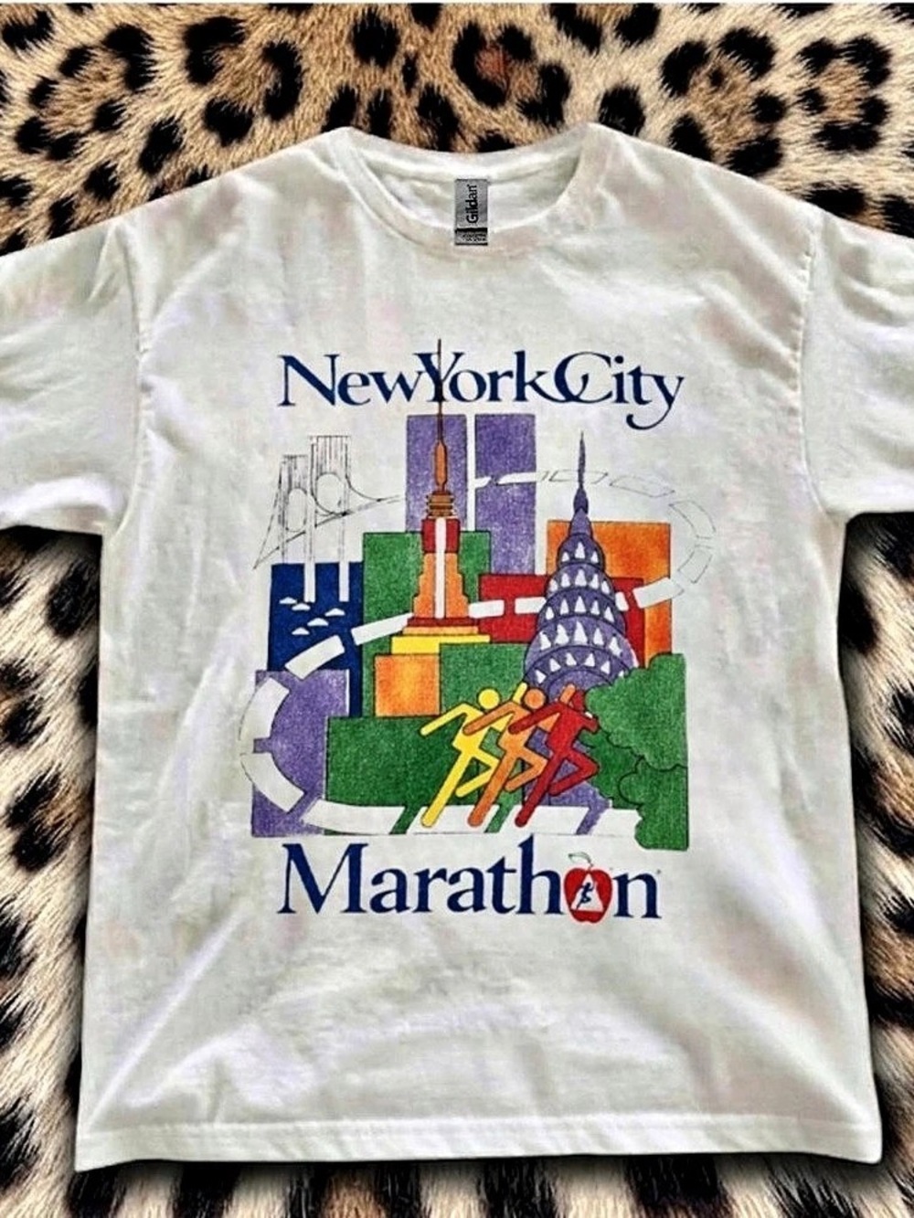 Gildan New York City Marathon graphic tee Graphic Tee in White